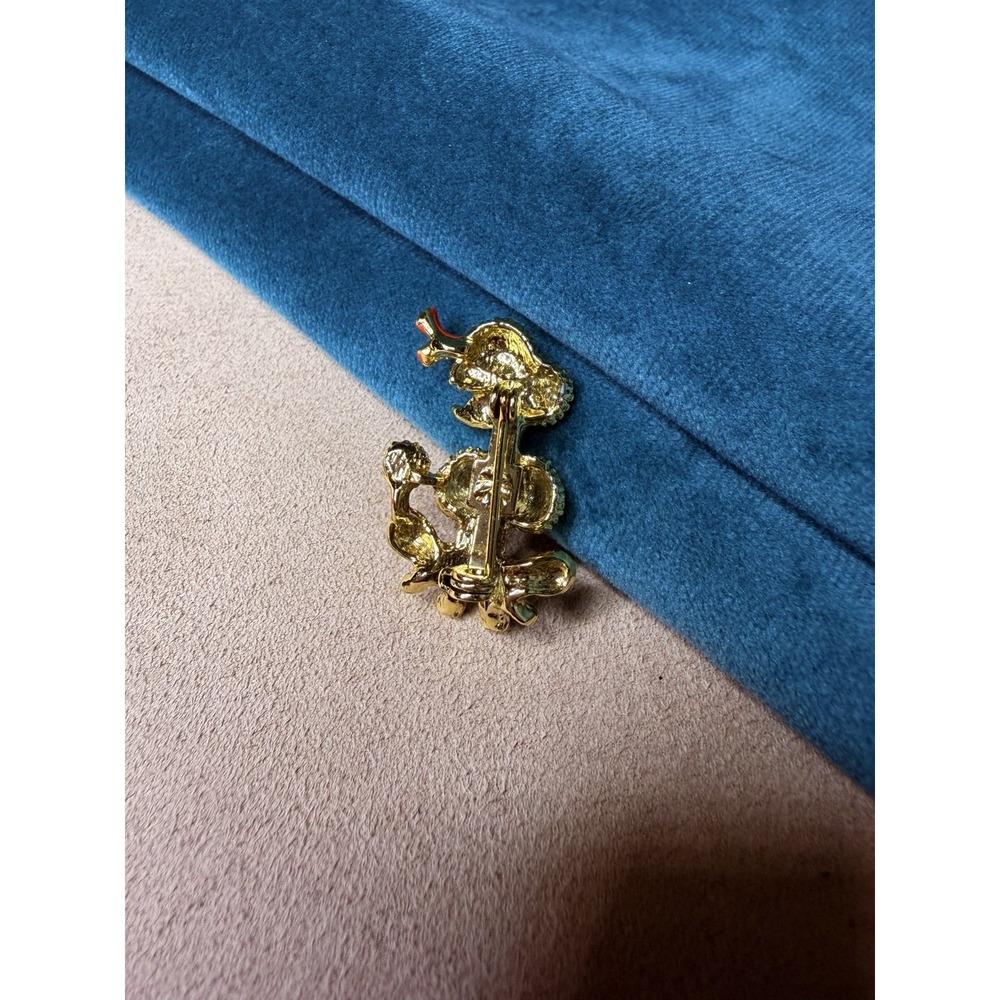 Vintage Gold Tone Textured Poodle Brooch Pin Red Enamel Bows Dog Figural - Picture 3 of 3